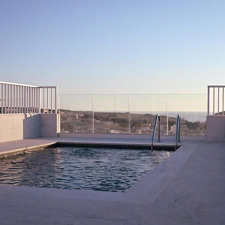 Anici Crt Penthouse 4 - With Private Rooftop Pool 빅토리아 외부 사진