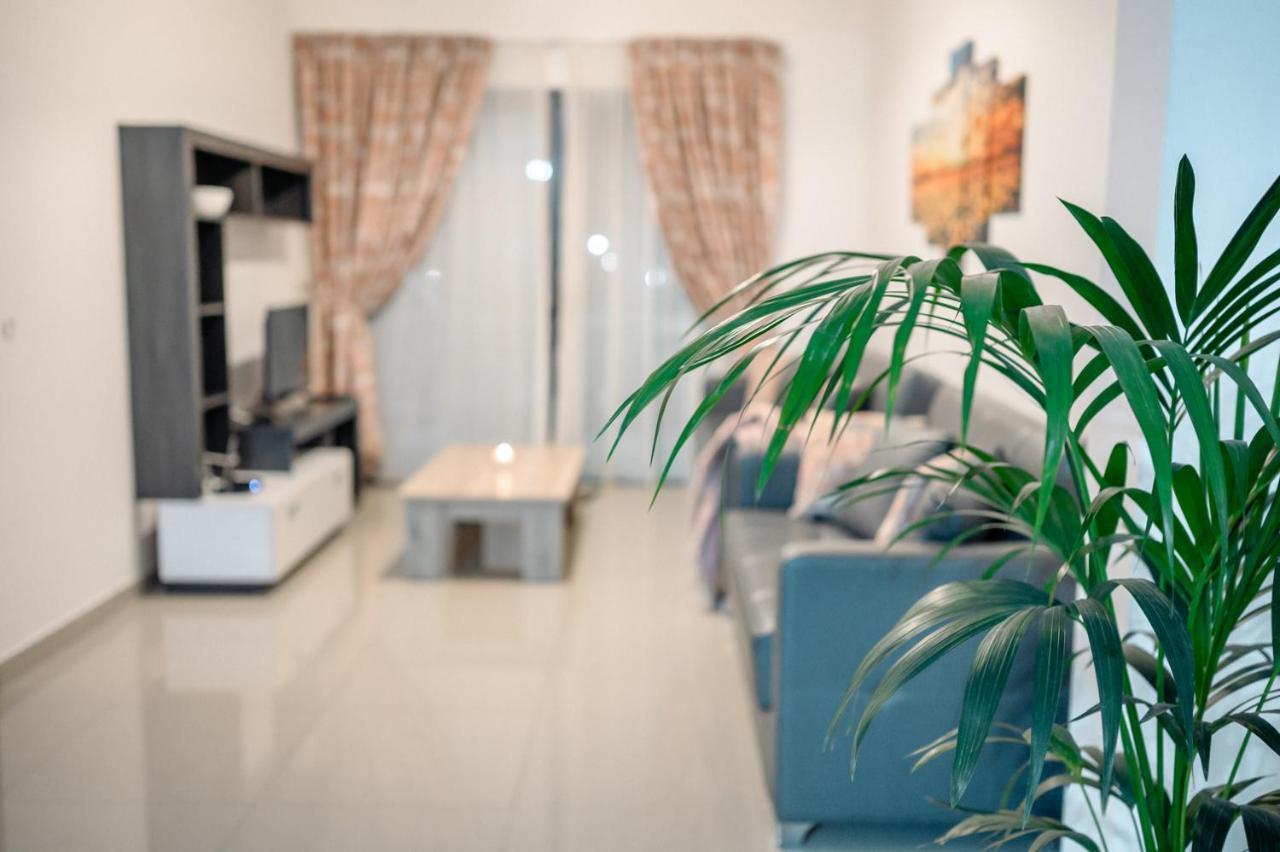 Anici Crt Penthouse 4 - With Private Rooftop Pool 빅토리아 외부 사진