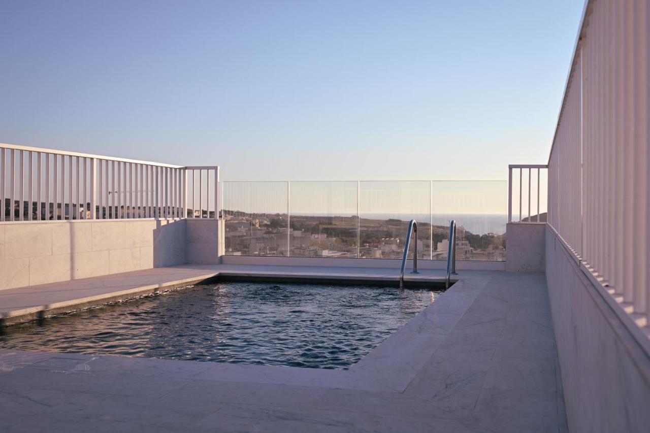 Anici Crt Penthouse 4 - With Private Rooftop Pool 빅토리아 외부 사진