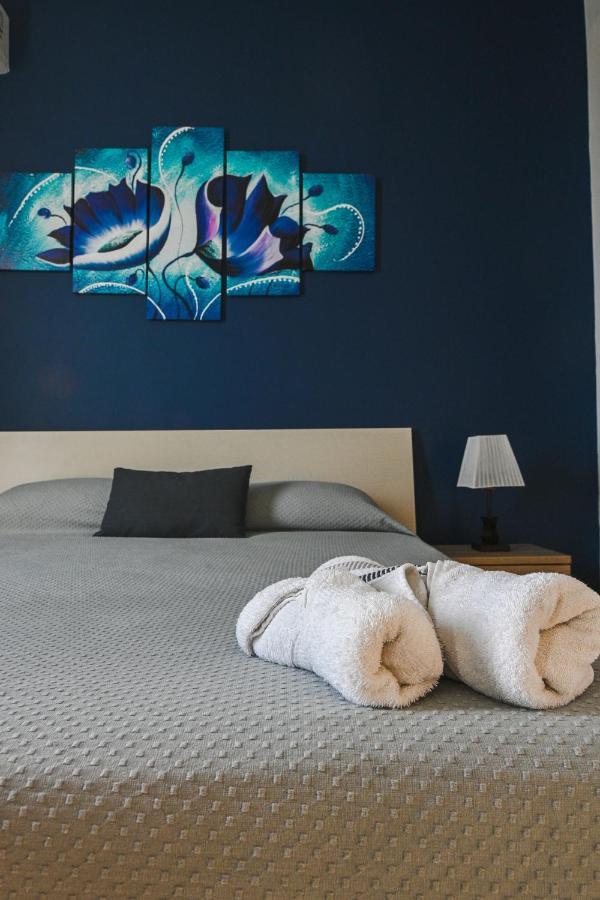 Anici Crt Penthouse 4 - With Private Rooftop Pool 빅토리아 외부 사진