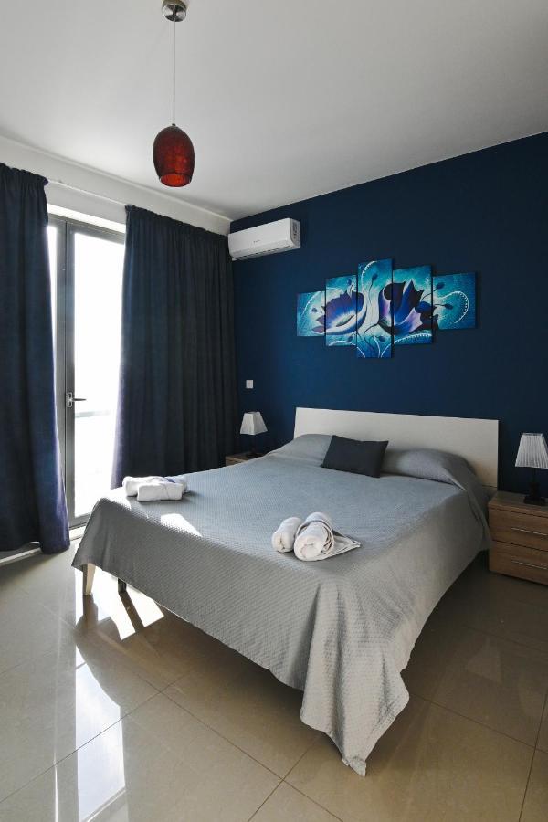 Anici Crt Penthouse 4 - With Private Rooftop Pool 빅토리아 외부 사진