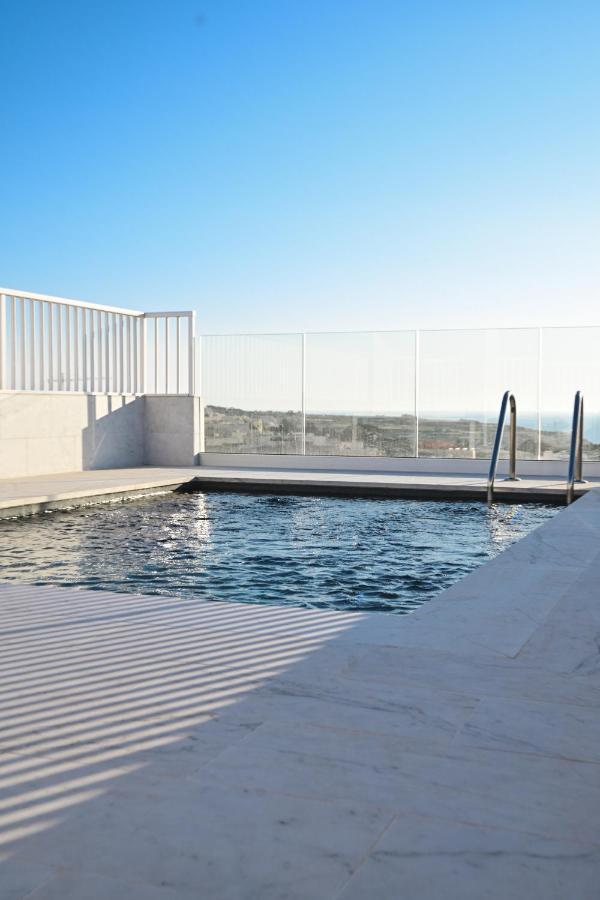 Anici Crt Penthouse 4 - With Private Rooftop Pool 빅토리아 외부 사진