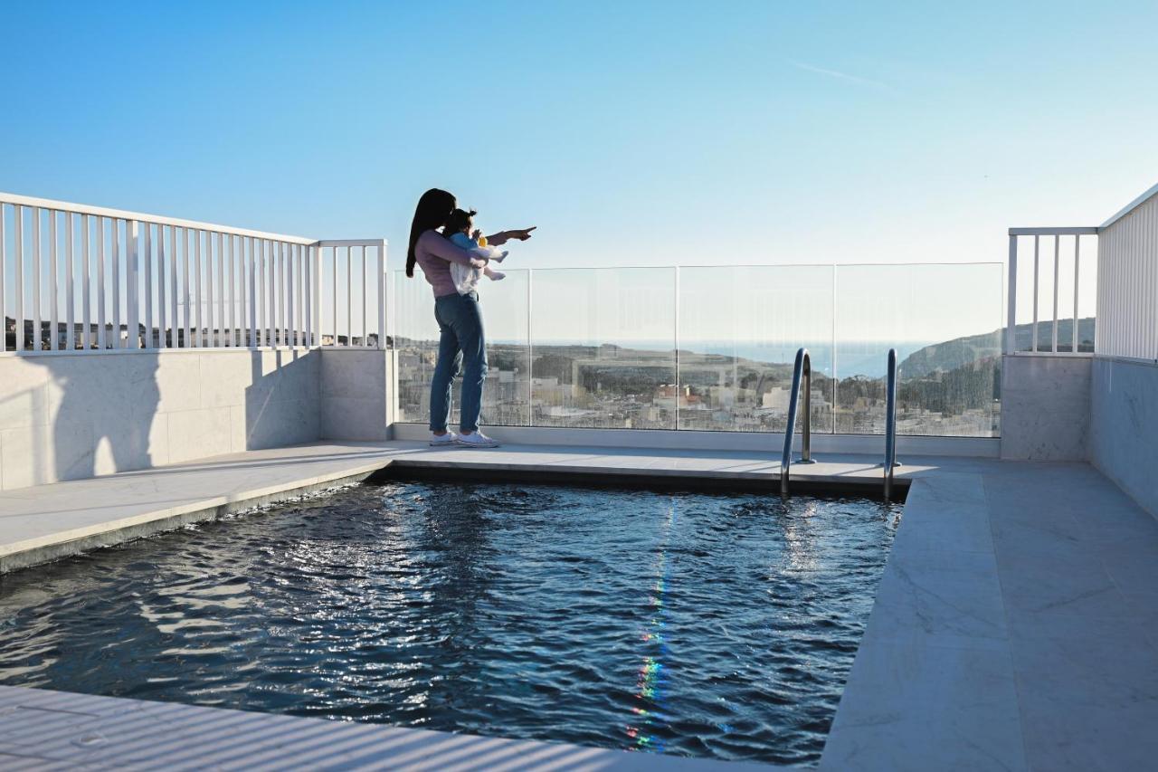 Anici Crt Penthouse 4 - With Private Rooftop Pool 빅토리아 외부 사진